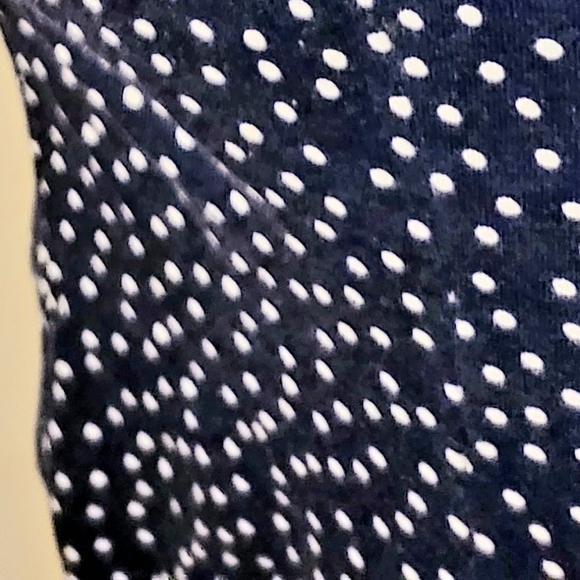 EUC Torrid navy polka dot faux button up baby doll short sleeve top - Picture 6 of 7